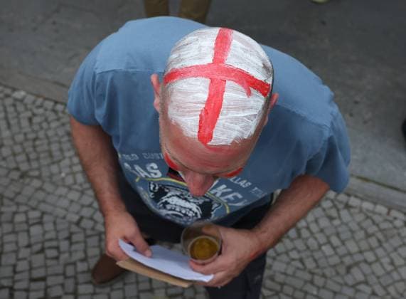 Berlin, Germany, 14th July 2024. England fans arrive prior to the UEFA European Championships final match at Olympiastadion, Berlin. Picture: Paul Terry Sportimage EDITORIAL USE ONLY. No use with unauthorised audio, video, data, fixture lists, club league logos or live services. Online in-match use limited to 120 images, no video emulation. No use in betting, games or single club league player publications. SPI-3227-0015