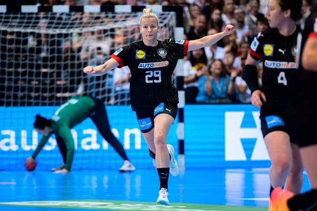 Dortmund, Deutschland: Frauen Länderspiel - Deutschland - Brasilien Antje Döll Doell (Deutschland) Dortmund Westfalenhalle Nordrhein-Westfalen Deutschland