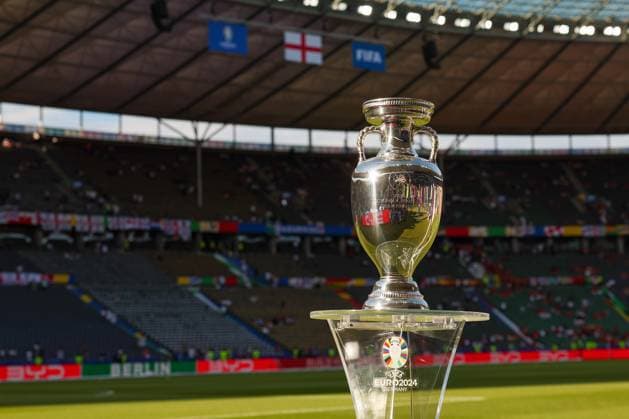 Pokal, Trophy, Spanien vs. England, Fussball, UEFA EURO, EM, Europameisterschaft,Fussball 2024, Finale, 14.07.2024 Berlin Berlin Deutschland