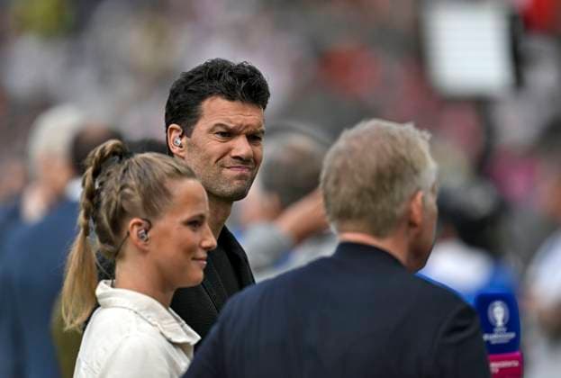 14.07.2024, Fussball UEFA EURO, EM, Europameisterschaft,Fussball 2024, Finale im Berliner Olympiastadion, Spanien - England, TV Experte Michael Ballack (Deutschland) kritisch