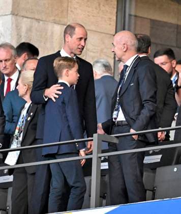 14.07.2024, Fussball UEFA EURO, EM, Europameisterschaft,Fussball 2024, Finale im Berliner Olympiastadion, Spanien - England, auf dem Bild William , Prinz von Wales (England) mit Sohn George (England) mit DFB Präsident Bernd Neuendorf (Deutschland)
