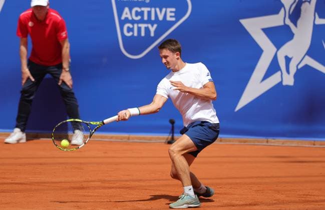 Tennis Herren ATP, Tennis Herren Tennis Herren Tour 500 European Open Hamburg, Hamburg Open ATP 500 2024 Qualifikationsrunde , 14.07.2024, Ugo Blanchet (FRA) spielt eine Vorhand. Copyright: FernandoxSoares