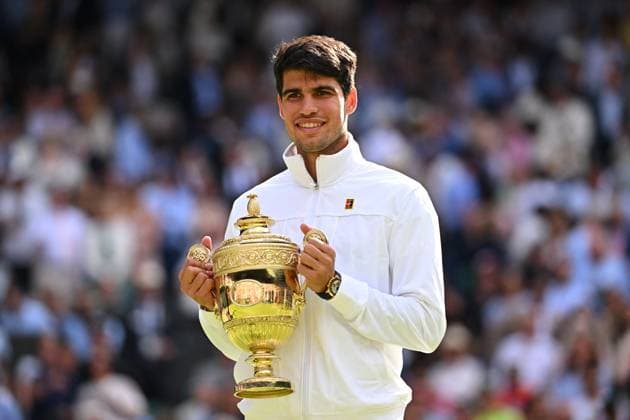 Wimbledon - Carlos Alcaraz v Novak Djokovic Carlos Alcaraz (ESP) wins his second Wimbledon trophy at the 2024 Wimbledon Championships at the AELTC in London, UK, on July 14, 2024. Photo by Corinne Dubreuil ABACAPRESS.COM London United Kingdom  Copyright: xDubreuilxCorinne ABACAx
