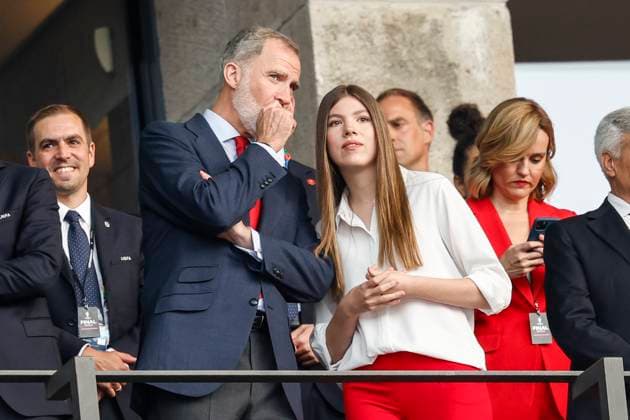 GER, Berlin, Fussball, Spanien vs England, Finale, Olympiastadion Berlin, UEFA EURO, EM, Europameisterschaft,Fussball 2024, v.l. Der spanische Koenig Felipe VI, und Tochter Leonor von Spanien, 14.07.2024, Copyright: HMBxMedia HeikoxBecker