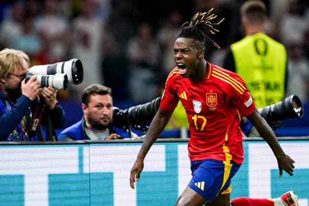 2024-07-14 Spain v England - UEFA EURO, EM, Europameisterschaft,Fussball 2024 Final BERLIN, GERMANY - JULY 14: Nico Williams of Spain celebrates after scoring his teams first goal during the UEFA EURO 2024 Final match between Spain and England at Olympiastadion on July 14, 2024 in Berlin, Germany. Berlin Olympiastadion Germany Content not available for redistribution in The Netherlands directly or indirectly through any third parties. Copyright: xAndrexWeeningx