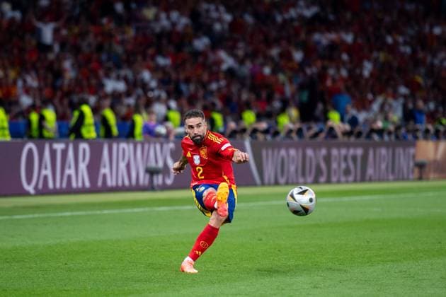 Daniel Carvajal (Spanien, 02) am Ball, GER, Spain (ESP) vs England (ENG), Fussball Europameisterschaft, UEFA EURO, EM, Europameisterschaft,Fussball 2024, Final, 14.07.2024 GER, Spain (ESP) vs England (ENG), Fussball Europameisterschaft, UEFA EURO 2024, Final, 14.07.2024 Berlin Copyright: xEibner-Pressefoto Memmlerx EP_MMR