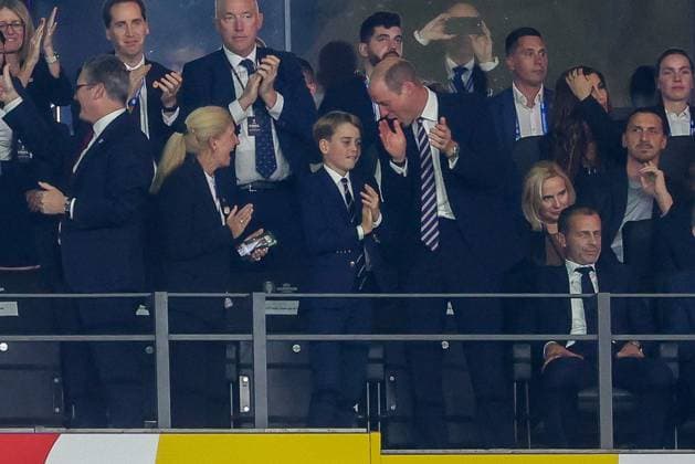 Torjubel von William, Prinz von Wales mit Sohn George zum Ausgleich 1:1, Spanien vs. England, Fussball, UEFA EURO, EM, Europameisterschaft,Fussball 2024, Finale, 14.07.2024 Berlin Berlin Deutschland