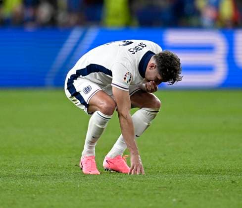 14.07.2024, Fussball UEFA EURO, EM, Europameisterschaft,Fussball 2024, Finale im Berliner Olympiastadion, Spanien - England, John Stones (England) traurig