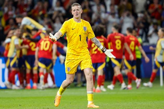 GER, Berlin, Fussball, Spanien vs England, Finale, Olympiastadion Berlin, UEFA EURO, EM, Europameisterschaft,Fussball 2024, Jordan Pickford (England), nach dem Tor - traurig, deprimiert, sauer, - Mikel Oyarzabal (Spanien) - schiesst das Tor zum 2:1, 14.07.2024, Copyright: HMBxMedia HeikoxBecker