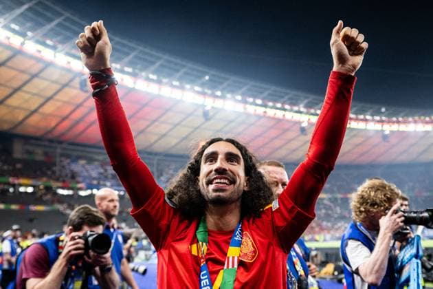 240714 Marc Cucurella of Spain celebrates after the UEFA EURO, EM, Europameisterschaft,Fussball 2024 Football Championship final between Spain and England on July 14, 2024 in Berlin. Photo: Mathias Bergeld BILDBYRAN kod MB MB0946 fotboll football soccer fotball fotbolls-em europamästerskap em uefa euro uefa european football championship euro 2024 final spanien spain england bbeng jubel Copyright: MATHIASxBERGELD BB240714MB187