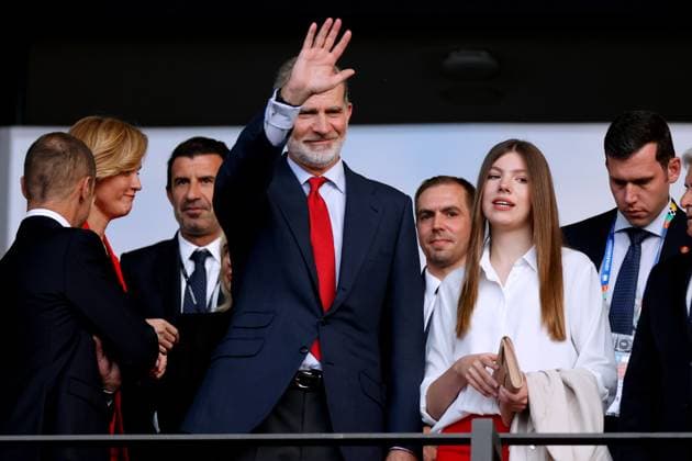 FELIPE der VI Koenig von Spanien mit Tochter Prinzesin SOFIA Europameisterschaften 2024 Deutschland EURO 2024 Spiel Finale SPA - ENG 2 : 1 am 14.07.2024 in Berlin DFL REGULATIONS PROHIBIT ANY USE OF PHOTOGRAPHS as IMAGE SEQUENCES and or QUASI-VIDEO Copyright: xLacixPerenyix