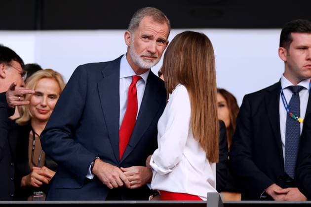FELIPE der VI Koenig von Spanien mit Tochter Prinzesin SOFIA Europameisterschaften 2024 Deutschland EURO 2024 Spiel Finale SPA - ENG 2 : 1 am 14.07.2024 in Berlin DFL REGULATIONS PROHIBIT ANY USE OF PHOTOGRAPHS as IMAGE SEQUENCES and or QUASI-VIDEO Copyright: xLacixPerenyix