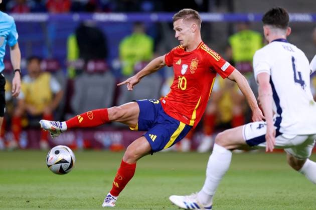 OLMO Dani Team Spanien Europameisterschaften 2024 Deutschland EURO 2024 Spiel Finale SPA - ENG 2 : 1 am 14.07.2024 in Berlin DFL REGULATIONS PROHIBIT ANY USE OF PHOTOGRAPHS as IMAGE SEQUENCES and or QUASI-VIDEO Copyright: xLacixPerenyix