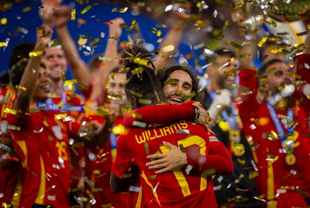 Berlin, Germany. 14th Jul 2024. Nico Williams (ESP) Cucurella (ESP) Spain - England Spanien - England 14.07.2024