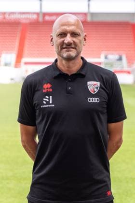 Torwart-Trainer Robert Wulnikowski (FCI) ; FC Ingolstadt 04; 3.Liga, Porträttermin 2024 2025, ; FC Ingolstadt 04 Saison 2024 2025 photoshoot, Headshot, Porträt, Vorstellung, Präsentation, Pressetermin, Fußball, GER