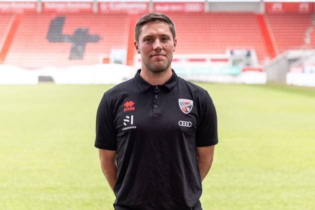 Nico Hurst (Spielanalyst); FC Ingolstadt 04; 3.Liga, Porträttermin 2024 2025, ; FC Ingolstadt 04 Saison 2024 2025 photoshoot, Headshot, Porträt, Vorstellung, Präsentation, Pressetermin, Fußball, GER