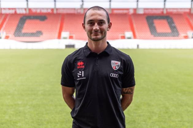 Noah Attmanspacher (Physiotherapeut); FC Ingolstadt 04; 3.Liga, Porträttermin 2024 2025, ; FC Ingolstadt 04 Saison 2024 2025 photoshoot, Headshot, Porträt, Vorstellung, Präsentation, Pressetermin, Fußball, GER