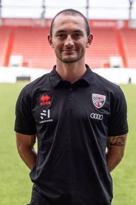 Noah Attmanspacher (Physiotherapeut); FC Ingolstadt 04; 3.Liga, Porträttermin 2024 2025, ; FC Ingolstadt 04 Saison 2024 2025 photoshoot, Headshot, Porträt, Vorstellung, Präsentation, Pressetermin, Fußball, GER