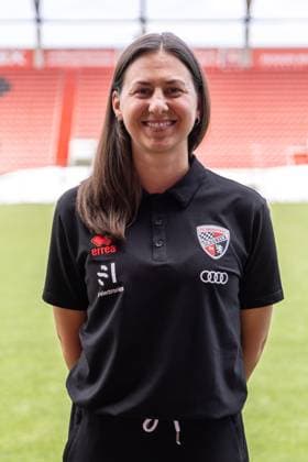 Lisa Deutschmann (Office Managerin ; FC Ingolstadt 04; 3.Liga, Porträttermin 2024 2025, ; FC Ingolstadt 04 Saison 2024 2025 photoshoot, Headshot, Porträt, Vorstellung, Präsentation, Pressetermin, Fußball, GER