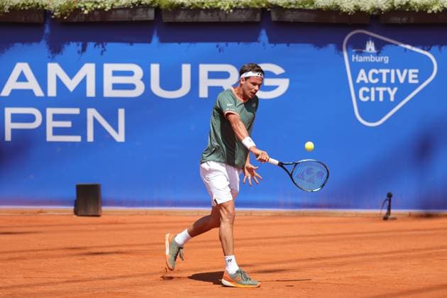 Tennis Herren ATP, Tennis Herren Tennis Herren Tour 500 European Open Hamburg, Hamburg Open ATP 500 2024 , 15.07.2024, Daniel Altmeier (GER) spielt eine Rückhand. Copyright: FernandoxSoares