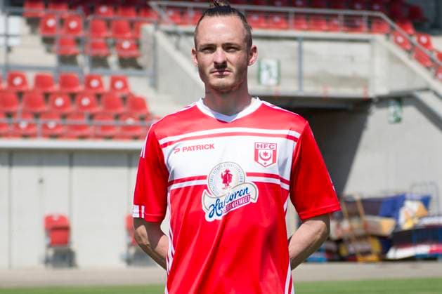Halle, Deutschland 15. Juli 2024: Regionalliga Nordost Teamfoto - 2024 2025 - Hallescher FC Im Bild: Niklas Kastenhofer (Halle) Leuna Chemie Stadion Sachsen-Anhalt Copyright: xFotostandx xBallaschx