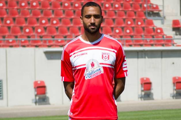 Halle, Deutschland 15. Juli 2024: Regionalliga Nordost Teamfoto - 2024 2025 - Hallescher FC Im Bild: Cyrill Akono (Halle) Leuna Chemie Stadion Sachsen-Anhalt Copyright: xFotostandx xBallaschx