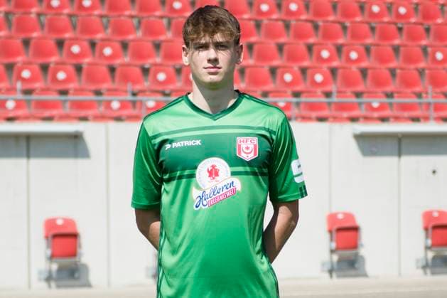 Halle, Deutschland 15. Juli 2024: Regionalliga Nordost Teamfoto - 2024 2025 - Hallescher FC Im Bild: Torhueter Keno Miguel Meyer (Halle) Leuna Chemie Stadion Sachsen-Anhalt Copyright: xFotostandx xBallaschx