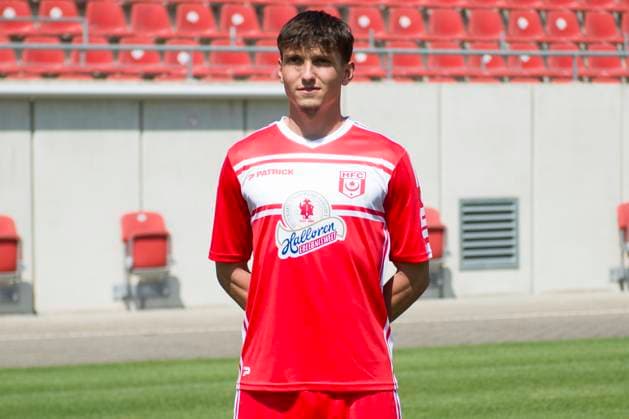 Halle, Deutschland 15. Juli 2024: Regionalliga Nordost Teamfoto - 2024 2025 - Hallescher FC Im Bild: Pierre Weber (Halle) Leuna Chemie Stadion Sachsen-Anhalt Copyright: xFotostandx xBallaschx