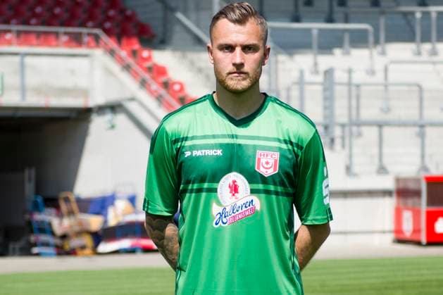 Halle, Deutschland 15. Juli 2024: Regionalliga Nordost Teamfoto - 2024 2025 - Hallescher FC Im Bild: Torhueter Sven Müller Mueller (Halle) Leuna Chemie Stadion Sachsen-Anhalt Copyright: xFotostandx xBallaschx