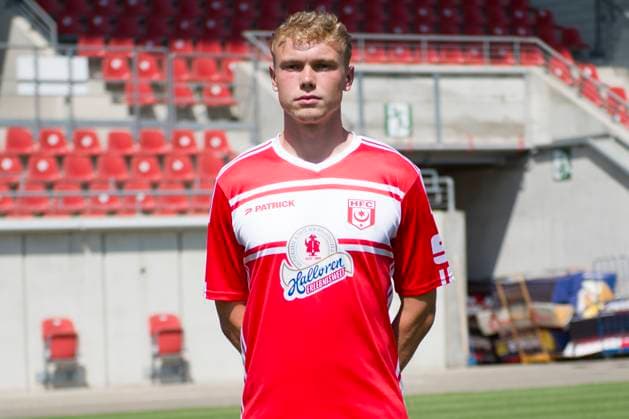 Halle, Deutschland 15. Juli 2024: Regionalliga Nordost Teamfoto - 2024 2025 - Hallescher FC Im Bild: Kilian Zaruba (Halle) Leuna Chemie Stadion Sachsen-Anhalt Copyright: xFotostandx xBallaschx