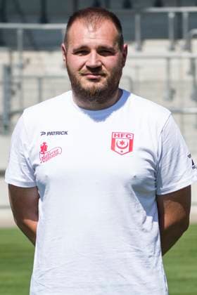 Halle, Deutschland 15. Juli 2024: Regionalliga Nordost Teamfoto - 2024 2025 - Hallescher FC Im Bild: Physiotherapeut Walter Moissejenko (Halle) Leuna Chemie Stadion Sachsen-Anhalt Copyright: xFotostandx xBallaschx