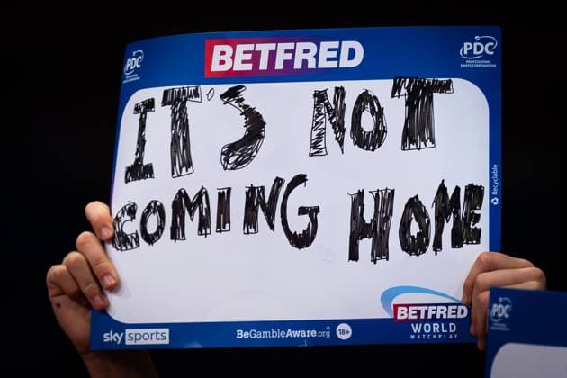 Sport Themen der Woche KW 29 Sport Bilder des Tages 15 07 2024. 2024 World Matchplay Darts It™s Not Coming Home sign during the 2024 Betfred World Matchplay darts at Winter Gardens, Blackpool, United Kingdom on 15 July 2024. Editorial use only , Copyright: xIanxStephenx PSI-19976-0015