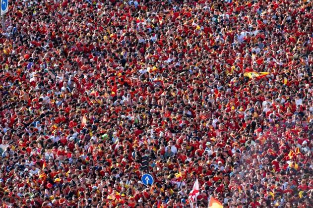 Spanish team celebrates its European title in Madrid - 15 Jul 2024 Thousands of fans gather at Cibeles Square to celebrate with Spain s national men s football team their 4th UEFA EURO, EM, Europameisterschaft,Fussball title after defeating England in the final. Madrid Spain Copyright: xMiguelxCandelax xSOPAxImagesx MC_SpainUEFAtitle8917