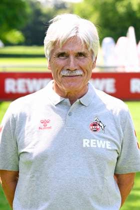 Mannschaftsarzt Dr. Peter Schäferhoff; 1. FC Köln; 2.BL, Porträttermin 2024 2025