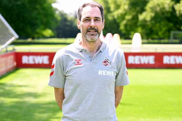 Mannschaftsarzt Dr. Paul Klein; 1. FC Köln; 2.BL, Porträttermin 2024 2025