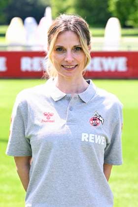 Mannschaftsärztin Dr. Bettina Kuper; 1. FC Köln; 2.BL, Porträttermin 2024 2025