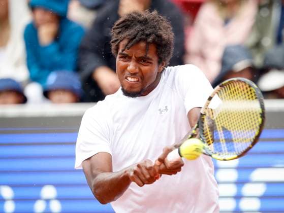 BASTAD, SVERIGE 20240716 Elias Ymer, SVerige, möter Sumit Nagal , Indien, under första omgangen i herrarnas singel i Nordea Open i Bastad pa tisdagen. BASTAD SVERIGE x9200x