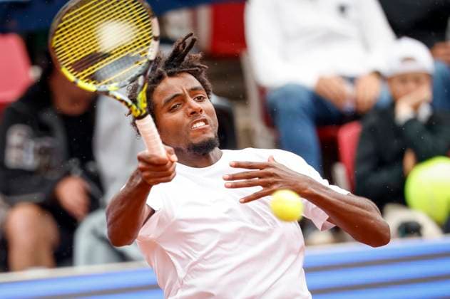 BASTAD, SVERIGE 20240716 Elias Ymer, SVerige, möter Sumit Nagal , Indien, under första omgangen i herrarnas singel i Nordea Open i Bastad pa tisdagen. BASTAD SVERIGE x9200x