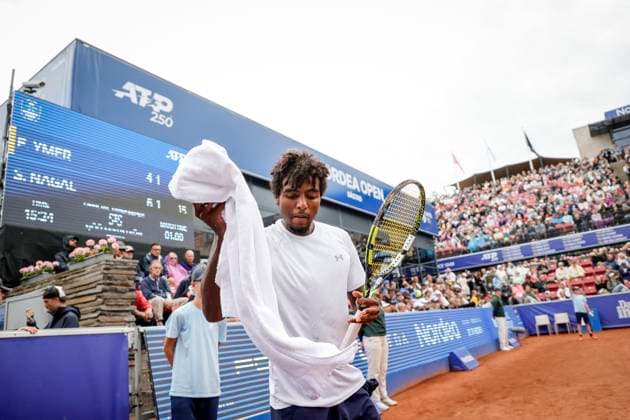 BASTAD, SVERIGE 20240716 Elias Ymer, Sverige, möter Sumit Nagal, Indien, under första omgangen i herrarnas singel i Nordea Open i Bastad pa tisdagen. BASTAD SVERIGE x9200x