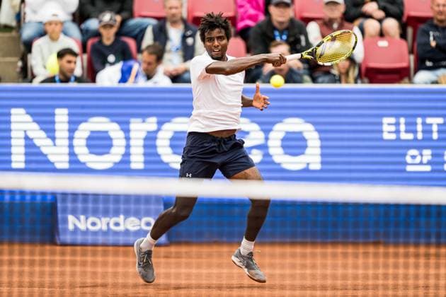 240716 Elias Ymer of Sweden during day 2 of the Nordea Open on July 16, 2024 in Bastad. Photo: Niclas Jönsson BILDBYRAN COP 273 NO0284 tennis ATP, Tennis Herren 250 nordea open day 2 bbeng Copyright: NICLASxJÖNSSON BB240716NO022
