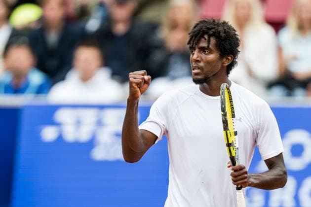 240716 Elias Ymer of Sweden celebrates during day 2 of the Nordea Open on July 16, 2024 in Bastad. Photo: Niclas Jönsson BILDBYRAN COP 273 NO0284 tennis ATP, Tennis Herren 250 nordea open day 2 bbeng jubel Copyright: NICLASxJÖNSSON BB240716NO053