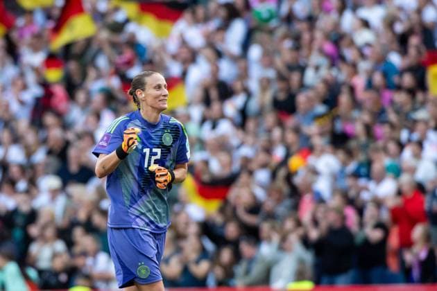 Ann-Katrin Berger (Deutschland, 12) jubelt ueber das Tor zum 2:0, GER, Deutschland (GER) vs Oesterreich (AUT), DFB Frauen Nationalmannschaft, UEFA Frauen Fussball Womens Euro 2025 Qualifiers, 6. Spieltag, 16.07.2024 GER, Deutschland (GER) vs Oesterreich (AUT), DFB Frauen Nationalmannschaft, UEFA Frauen Fussball Womens Euro 2025 Qualifiers, 6. Spieltag, 16.07.2024 Hannover Copyright: xEibner-Pressefoto Memmlerx EP_MMR