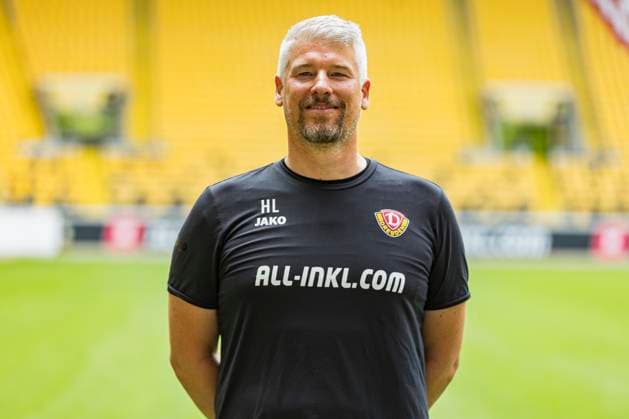 16.07.2024, xomx, Fussball 3.Liga, Dynamo Dresden - Fototermin Saison 2024 25, Porträttermin 2024 2025 emspor, Bild: Henrik Lange (Leiter Physiotherapie). Portrait, Portraet, (DFL DFB REGULATIONS PROHIBIT ANY USE OF PHOTOGRAPHS as IMAGE SEQUENCES and or QUASI-VIDEO) Dresden