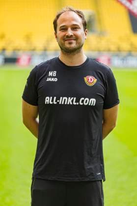 16.07.2024, xomx, Fussball 3.Liga, Dynamo Dresden - Fototermin Saison 2024 25, Porträttermin 2024 2025 emspor, Bild: Michael Bata (Mannschaftsarzt). Portrait, Portraet, (DFL DFB REGULATIONS PROHIBIT ANY USE OF PHOTOGRAPHS as IMAGE SEQUENCES and or QUASI-VIDEO) Dresden