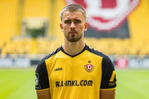 16.07.2024, xomx, Fussball 3.Liga, Dynamo Dresden - Fototermin Saison 2024 25, Porträttermin 2024 2025 emspor, Bild: David Kubatta ( 39). Portrait, Portraet, (DFL DFB REGULATIONS PROHIBIT ANY USE OF PHOTOGRAPHS as IMAGE SEQUENCES and or QUASI-VIDEO) Dresden