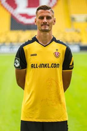16.07.2024, xomx, Fussball 3.Liga, Dynamo Dresden - Fototermin Saison 2024 25, Porträttermin 2024 2025 emspor, Bild: Stefan Kutschke ( 30). Portrait, Portraet, (DFL DFB REGULATIONS PROHIBIT ANY USE OF PHOTOGRAPHS as IMAGE SEQUENCES and or QUASI-VIDEO) Dresden