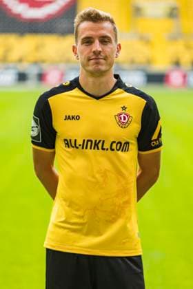 16.07.2024, xomx, Fussball 3.Liga, Dynamo Dresden - Fototermin Saison 2024 25, Porträttermin 2024 2025 emspor, Bild: Niklas Hauptmann ( 27). Portrait, Portraet, (DFL DFB REGULATIONS PROHIBIT ANY USE OF PHOTOGRAPHS as IMAGE SEQUENCES and or QUASI-VIDEO) Dresden