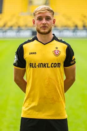 16.07.2024, xomx, Fussball 3.Liga, Dynamo Dresden - Fototermin Saison 2024 25, Porträttermin 2024 2025 emspor, Bild: Tony Menzel ( 24). Portrait, Portraet, (DFL DFB REGULATIONS PROHIBIT ANY USE OF PHOTOGRAPHS as IMAGE SEQUENCES and or QUASI-VIDEO) Dresden