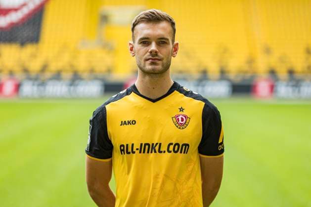 16.07.2024, xomx, Fussball 3.Liga, Dynamo Dresden - Fototermin Saison 2024 25, Porträttermin 2024 2025 emspor, Bild: Tom Zimmerschied ( 22). Portrait, Portraet, (DFL DFB REGULATIONS PROHIBIT ANY USE OF PHOTOGRAPHS as IMAGE SEQUENCES and or QUASI-VIDEO) Dresden