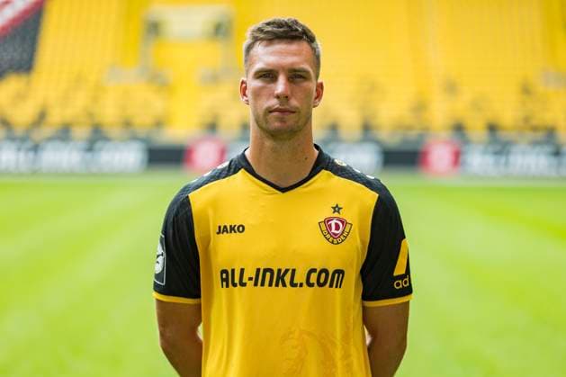 16.07.2024, xomx, Fussball 3.Liga, Dynamo Dresden - Fototermin Saison 2024 25, Porträttermin 2024 2025 emspor, Bild: Robin Meißner ( 21). Portrait, Portraet, (DFL DFB REGULATIONS PROHIBIT ANY USE OF PHOTOGRAPHS as IMAGE SEQUENCES and or QUASI-VIDEO) Dresden